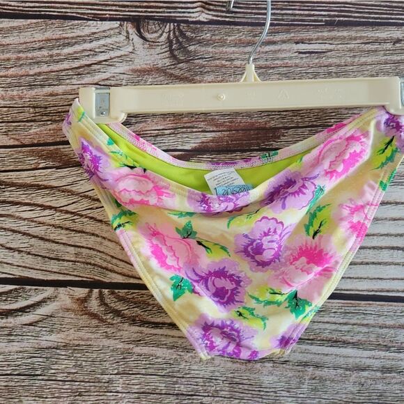 Free Style bikini Bottoms set of ( 2 ) medium NWT - Picture 3 of 8